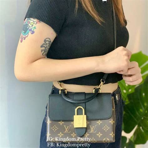 padlock on strap lv bag|Locky BB .